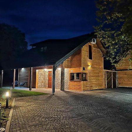 Senjska Villa Josipdol Luaran gambar