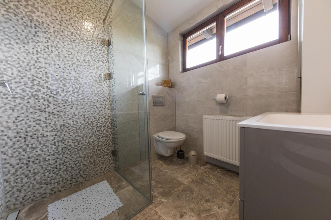 Senjska Villa Josipdol Luaran gambar